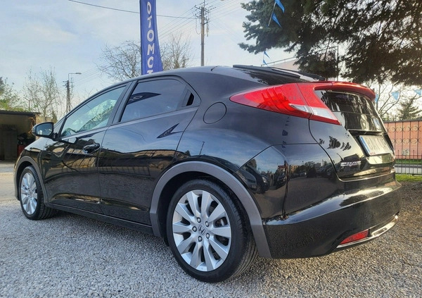 Honda Civic cena 39900 przebieg: 140221, rok produkcji 2013 z Brzeg małe 781